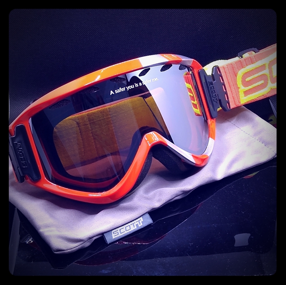 Scott snow boarding or ski goggles 🥽